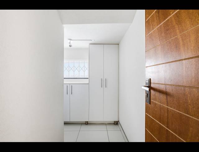 4 BEDROOM HOUSE FOR SALE IN CRAIGAVON
